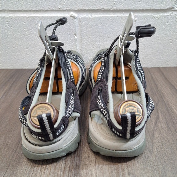 Keen Women's Black And Gray Waterproof Slip On Drawstring Sandals Size 7 - Picture 4 of 8